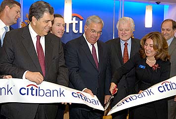 itiBank Photo - First Boston Branch Ribbon Cutting